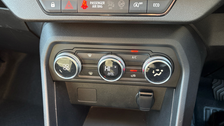 Dacia Jogger 1.0 TCe Comfort 5dr Petrol Estate